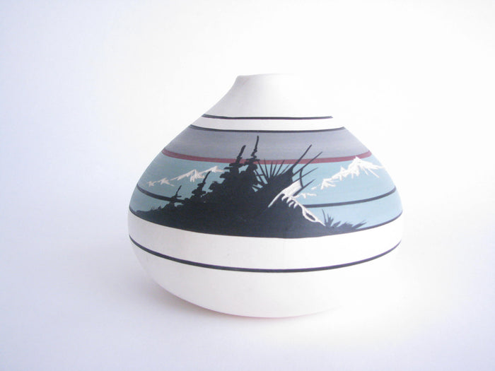 edgebrookhouse - 1980s Native American Navajo Etched Pottery Vase by Janet Dine