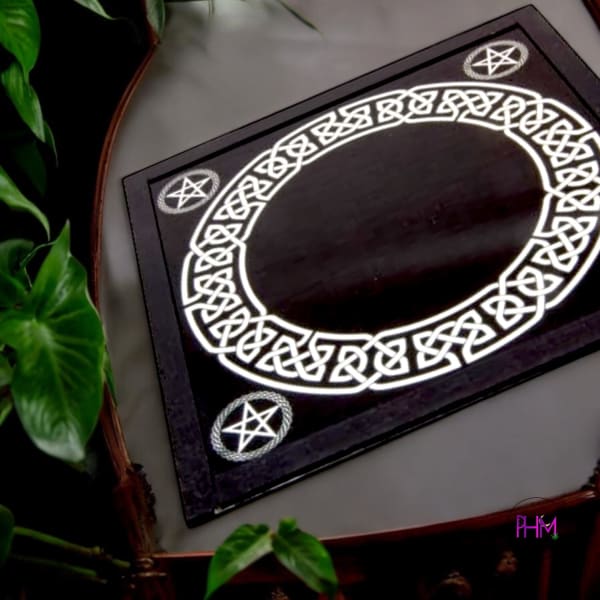 Bewitched Scrying Mirror🌙 - scrying mirror