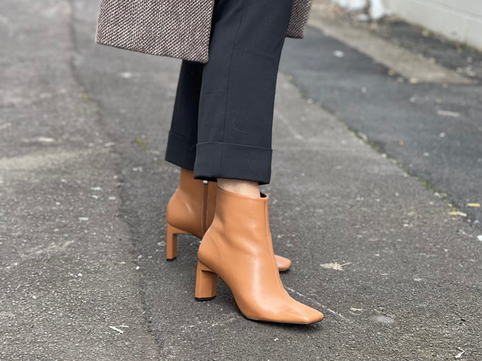 Carrano Billie available in 3 colours