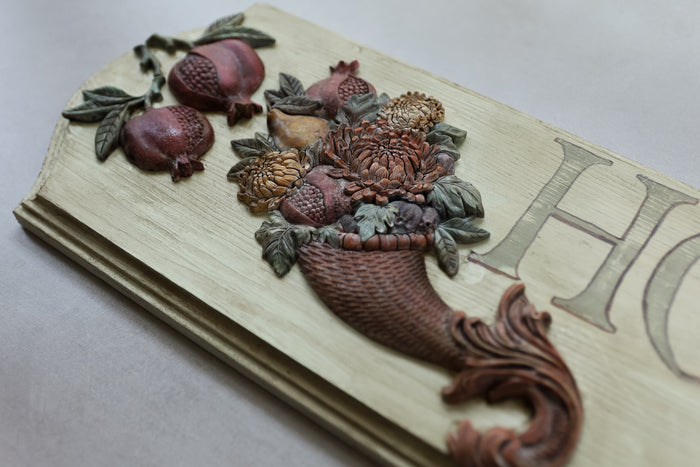 Cornucopias
Mould | 6” x 10”