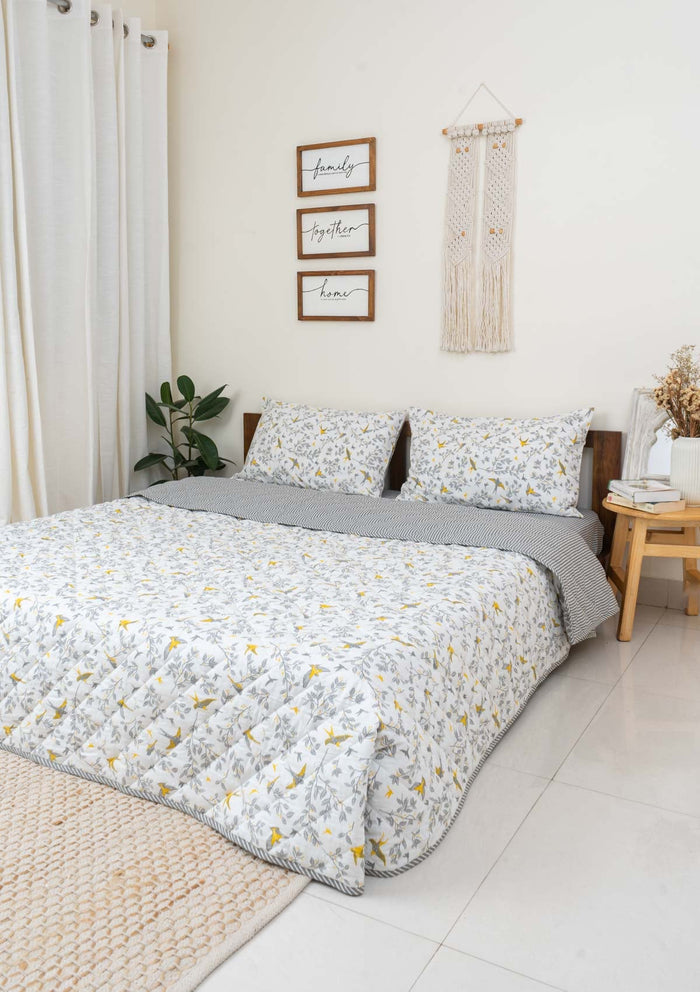 Fluttering Swallows Reversible Quilt - Multicolor