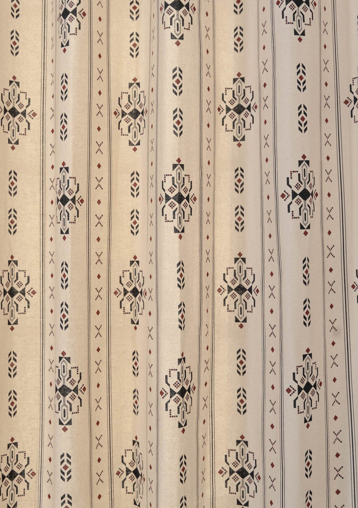 Gypsy 100% cotton geometric curtain for living room - Room darkening - Black - Single - Single Piece