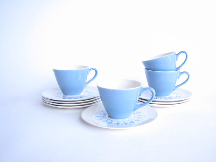 edgebrookhouse - Homer Laughlin Fleur de Lis Richelieu Cups, Saucers and Dessert Plates - 12 Pieces