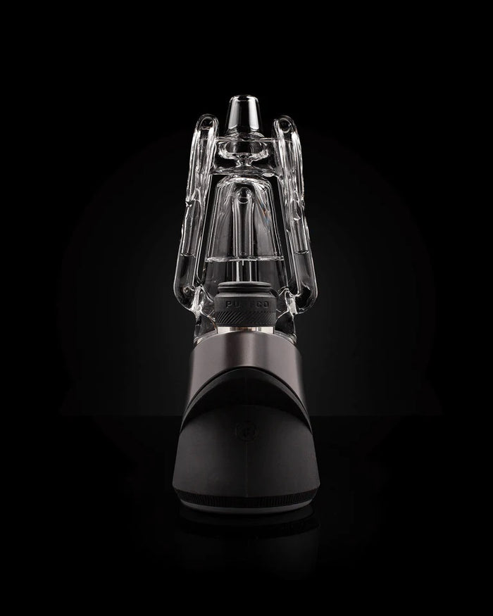 Front-on Peak Pro setup fitted with Recycler Glass 2.0, centered intake and balanced side recycler arms highlighted against black.