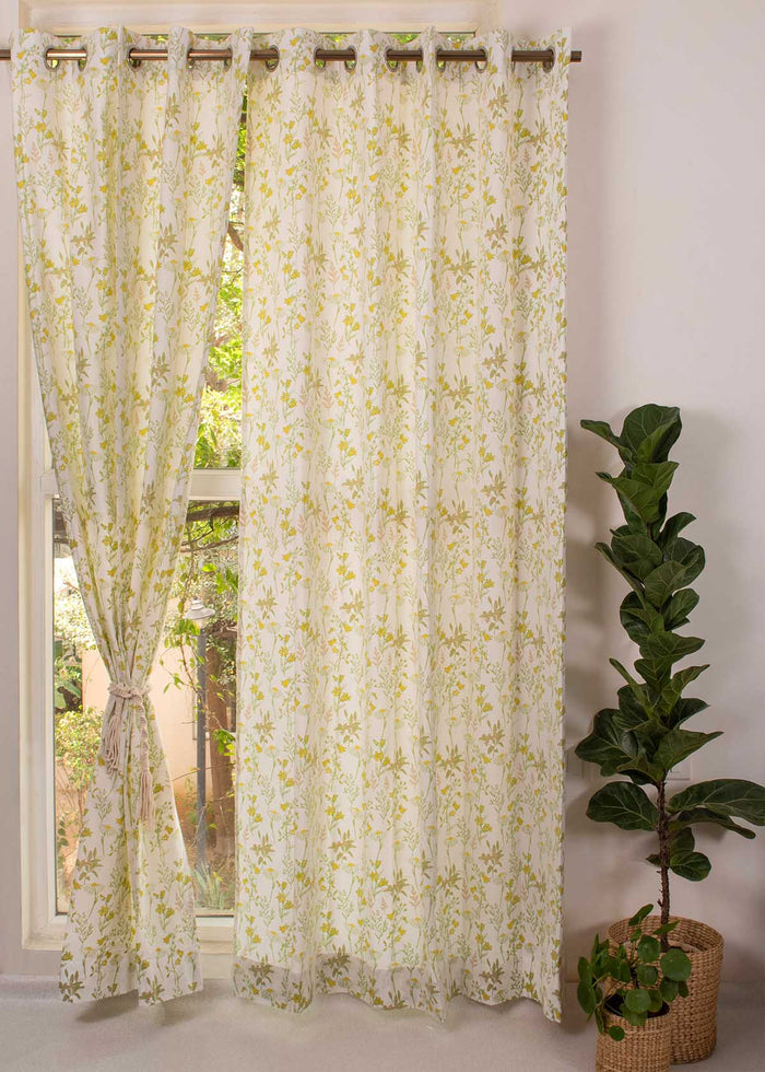 Tulip Garden printed cotton Fabric - Multicolor