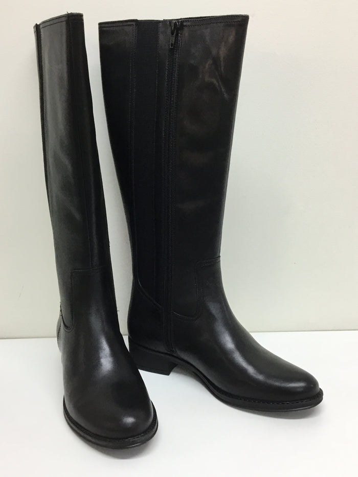 37 / Black